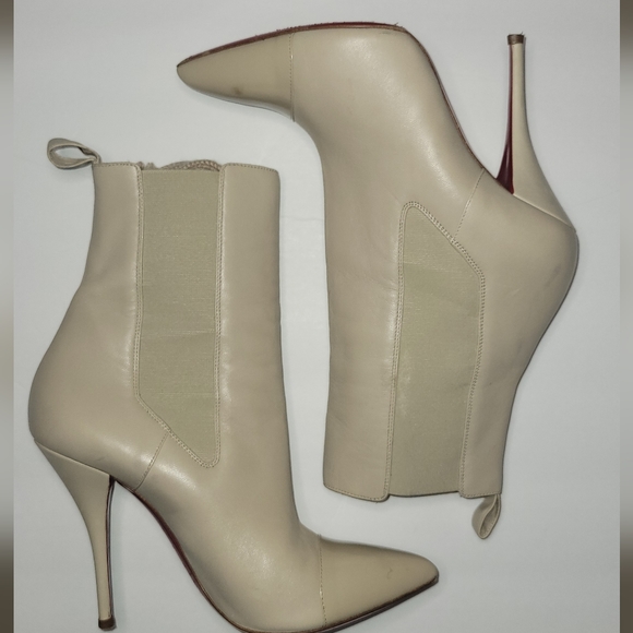 Christian LouboutinTucson Cap-Toe Red Sole Bootie, Nude - Picture 3 of 17